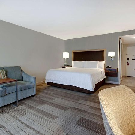 Hampton Inn & Suites Milwaukee West West Allis Екстериор снимка