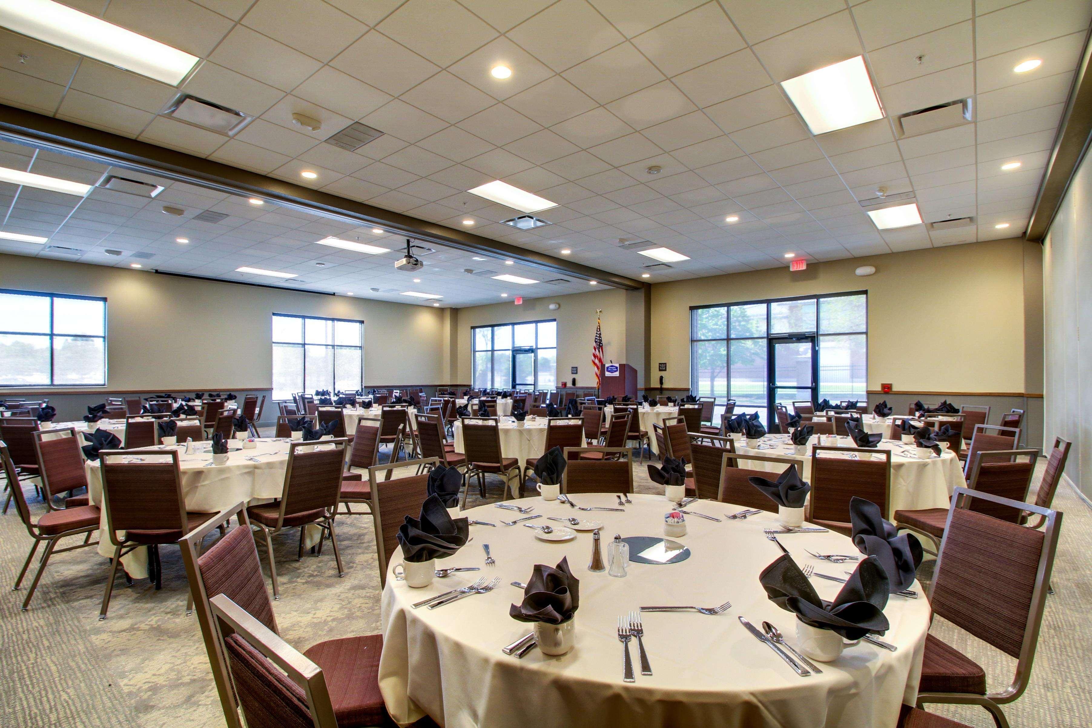 Hampton Inn & Suites Milwaukee West West Allis Екстериор снимка