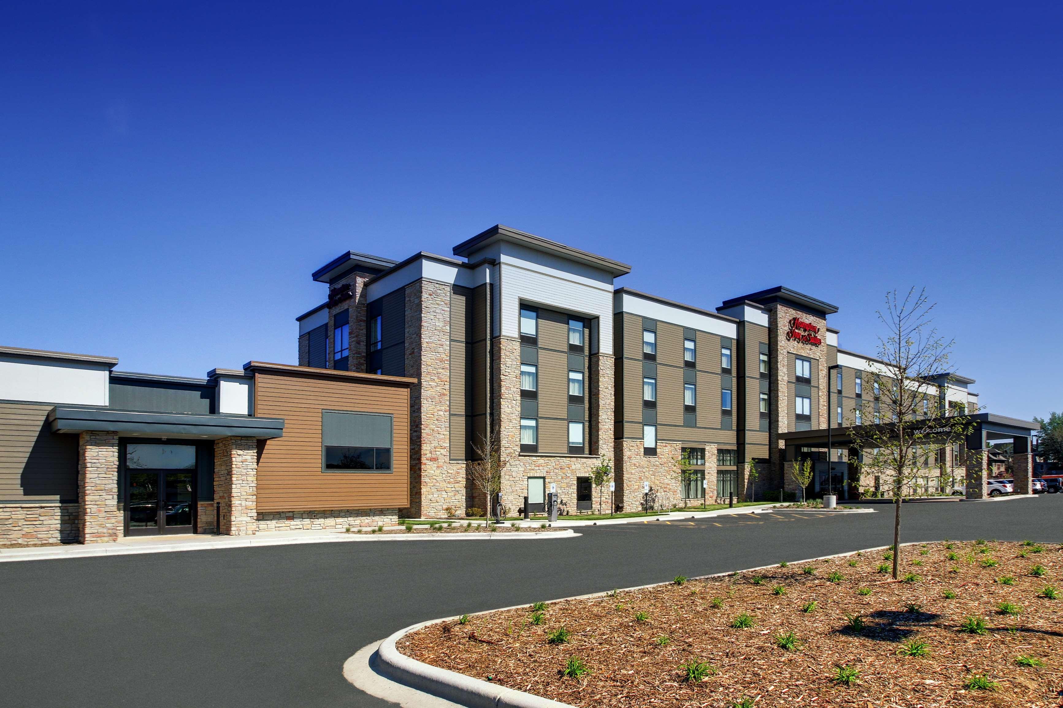 Hampton Inn & Suites Milwaukee West West Allis Екстериор снимка