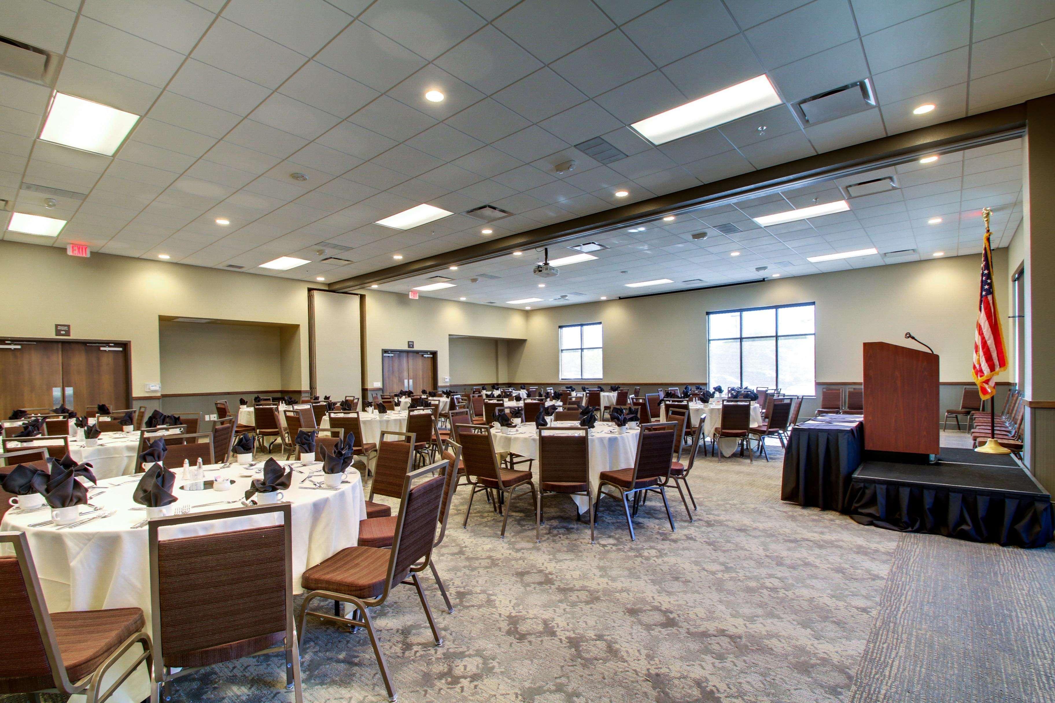 Hampton Inn & Suites Milwaukee West West Allis Екстериор снимка