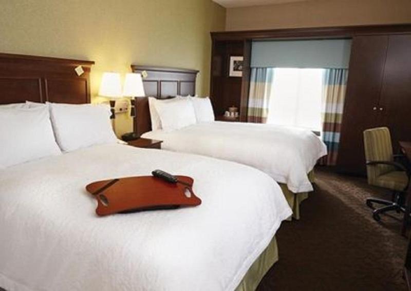 Hampton Inn & Suites Milwaukee West West Allis Екстериор снимка